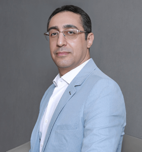 دکتر فرهاد اسماعیلی متخصص ایمپلنت دیجیتال در اصفهان